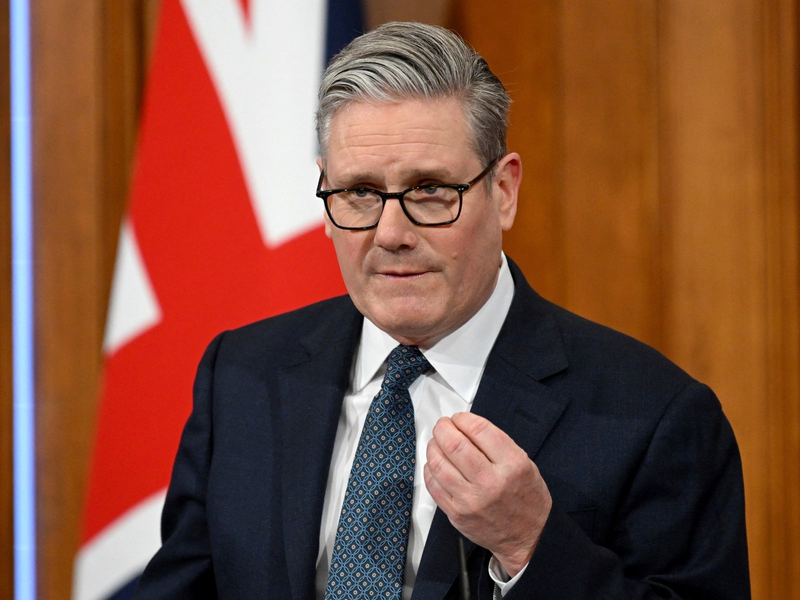 Trump Asserts US Independence from UK Aircraft Carriers in Potential Iran Conflict