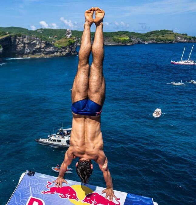 Aidan Heslop Triumphs in Cliff Diving World Series Opener Following Back Surgery Comeback