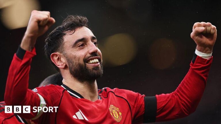 Bruno Fernandes Receives Premier League Player of the Season Award for Manchester United