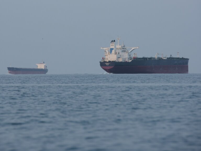 Assessing Trump's Strategic Leverage Against Iran in the Strait of Hormuz