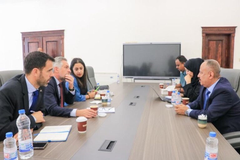 Yemeni Transport Minister Engages with EU Envoy to Discuss Collaborative Transport Development Initiatives