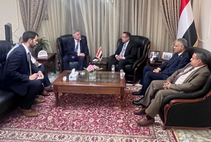 Speaker of Shura Council Confers with EU Ambassador over Developments in Yemen