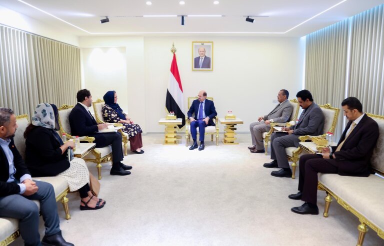 Director of International Child Care Organization Meets with Prime Minister