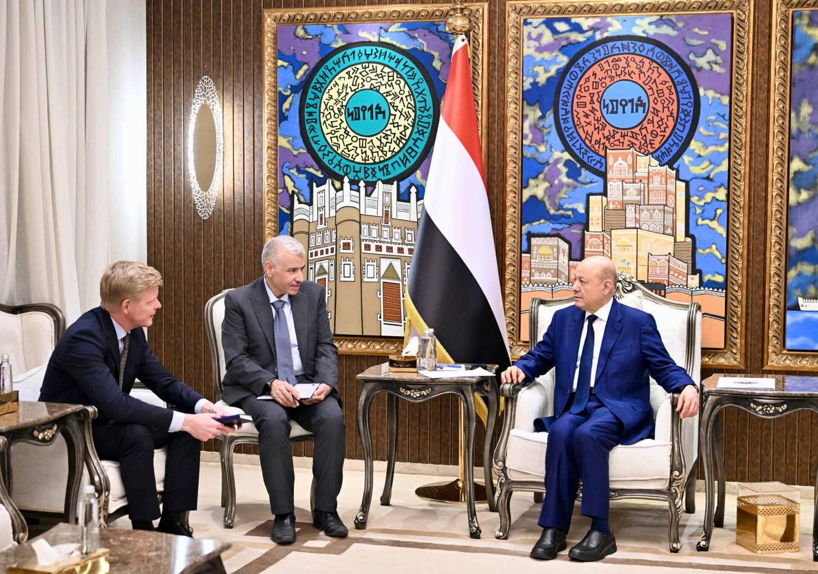 Efforts to revive the Yemen peace process were discussed by UN Envoy and President al-Alim