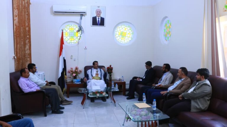 Marib explores partnership expansion with Turkish aid agency for humanitarian efforts.