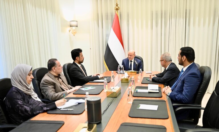 Houthi-controlled regions have become the worst places to live, says President al-Alimi.