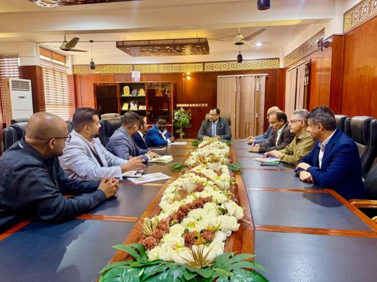 Strengthening partnerships for strategic projects discussed by Minister al-Soqotri with CA