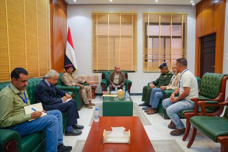 Governor Salem al-Khanbashi of the Presidential Leadership Council visited Mukalla.