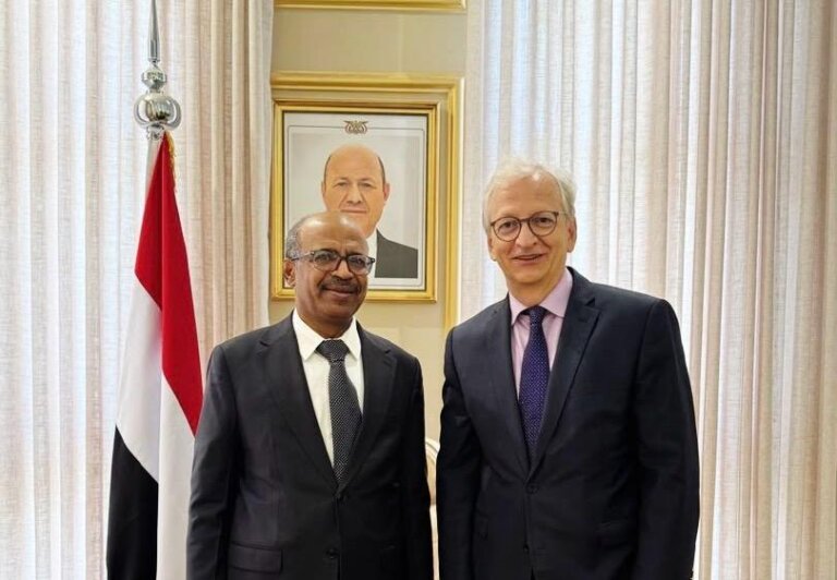 News photograph published with the report: Yemen's Oil Minister and Germany's Ambassador Discuss Gas Investment Prospects in Riyadh