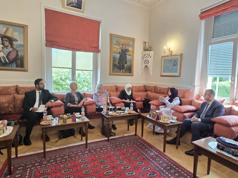 Leadership of the German-Yemeni Association Meets with Planning Minister to Enhance Cultur