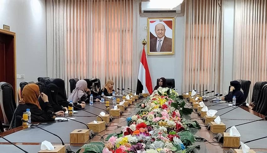 Dr. Ahd Jaasous addresses women's issues in Aden as Minister of State.