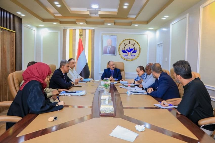 Approval procedures for the Qana Port project in Shabwa reviewed by Transport Minister.