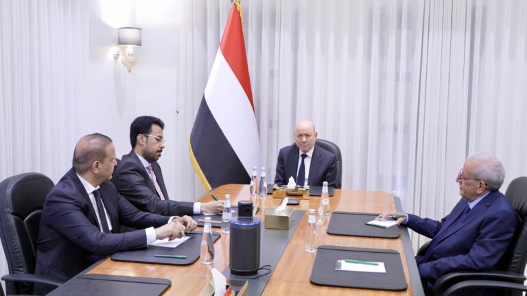 Consultation, Reconciliation Authority meets with President al-Alimi
