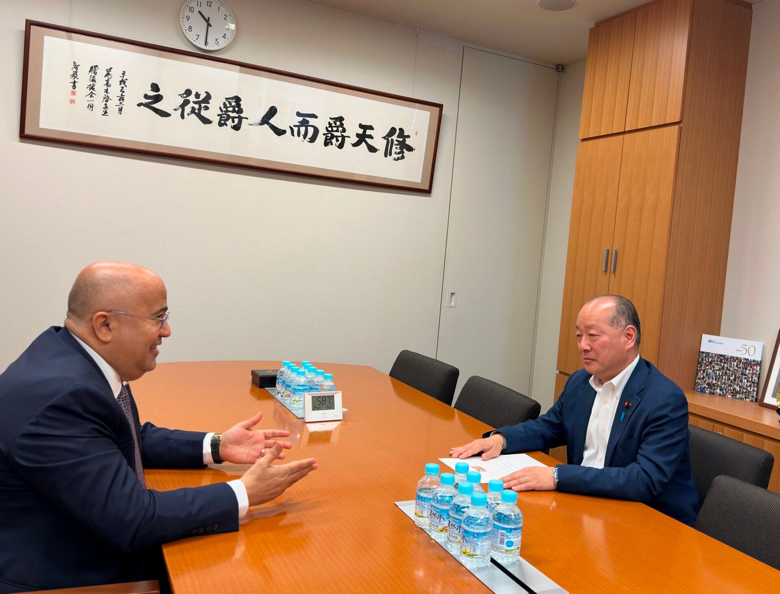 Yemen's ambassador to Japan Adel al-Sunaini in talks with Japanese lawmaker Kei Takagi in Tokyo