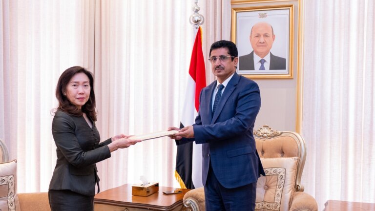 Thailand's non-resident ambassador Warunee Ban Krajang hands a copy of her credentials to Yemeni Deputy Foreign Minister Dr. Mansour Bagash