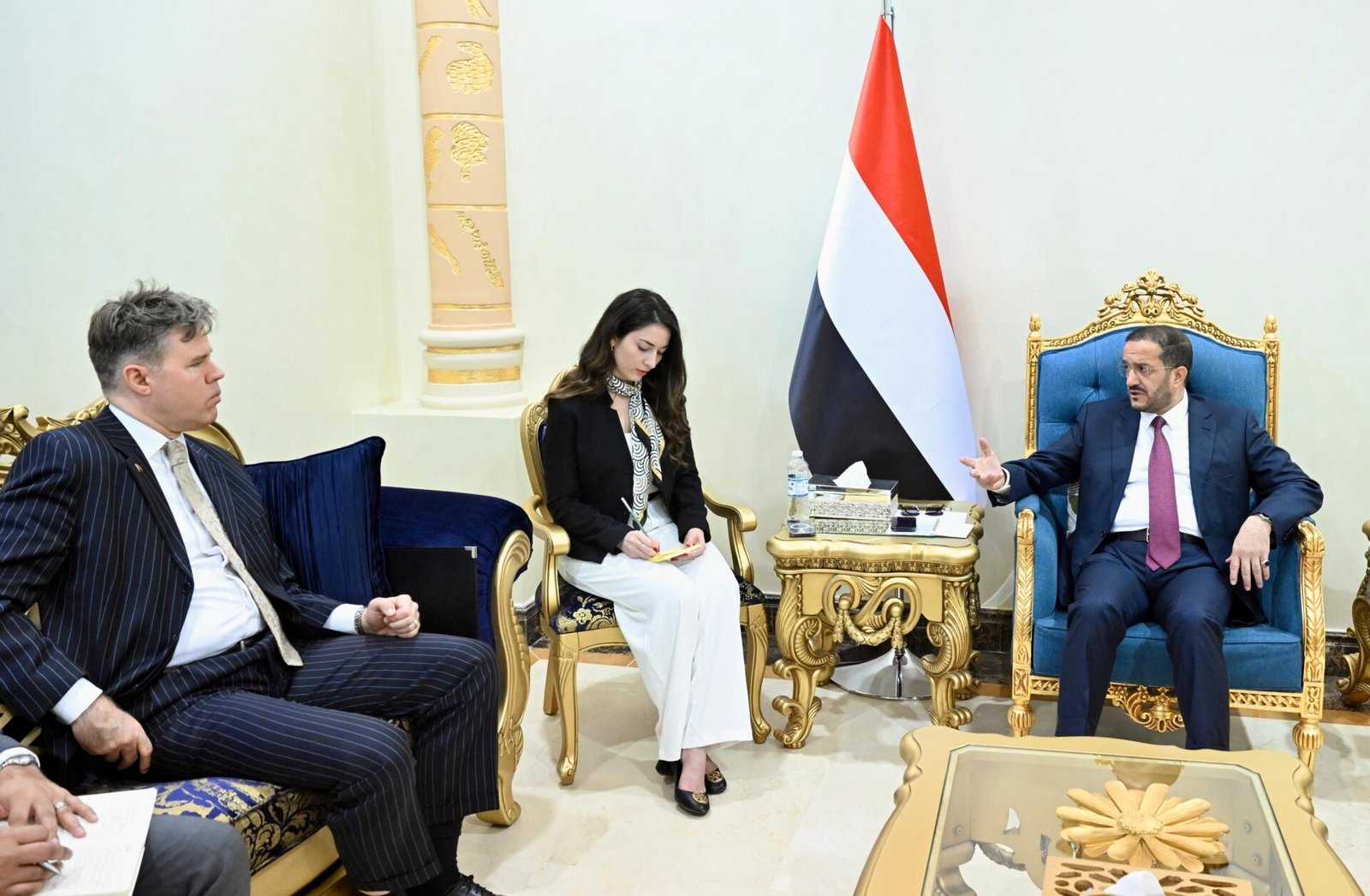 Yemeni and US officials seated during talks in Riyadh