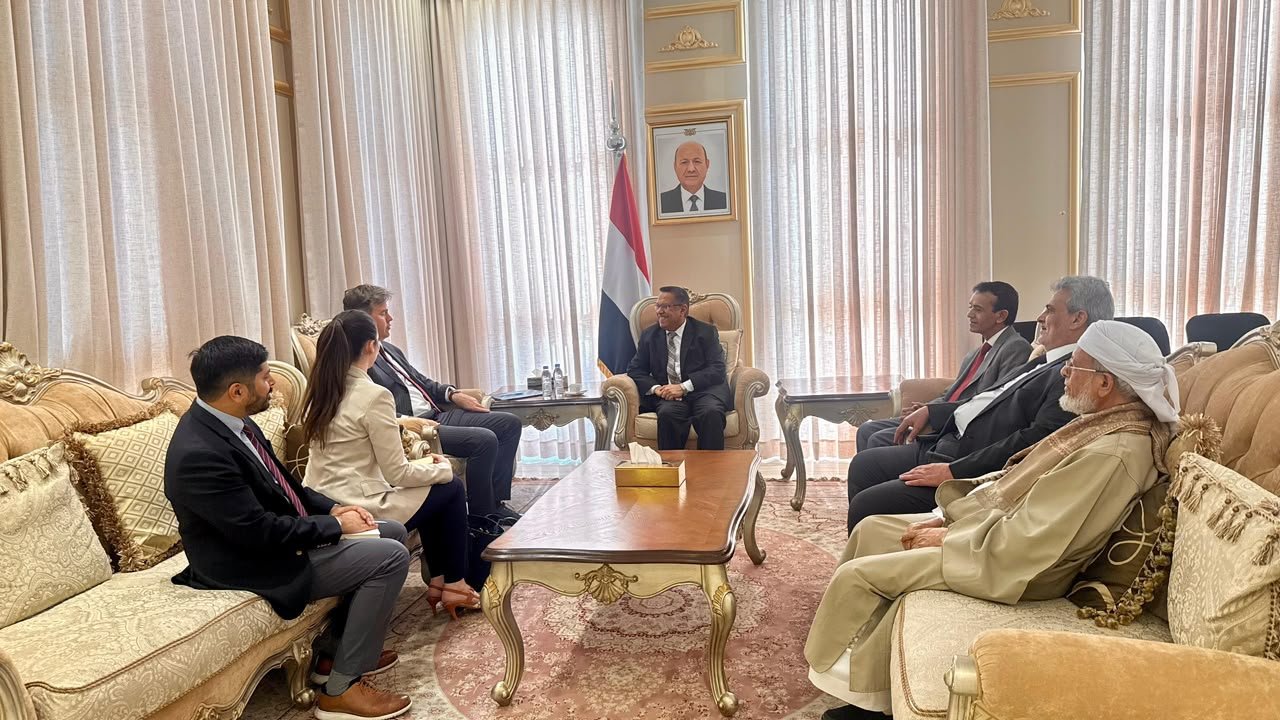 Shura Council Speaker Ahmed Obaid bin Dagher meeting the charge d'affaires of the US mission to Yemen in Riyadh